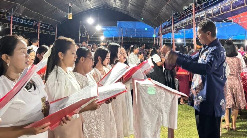 Christmas, Long Roads, and Sweet Memories with Fam