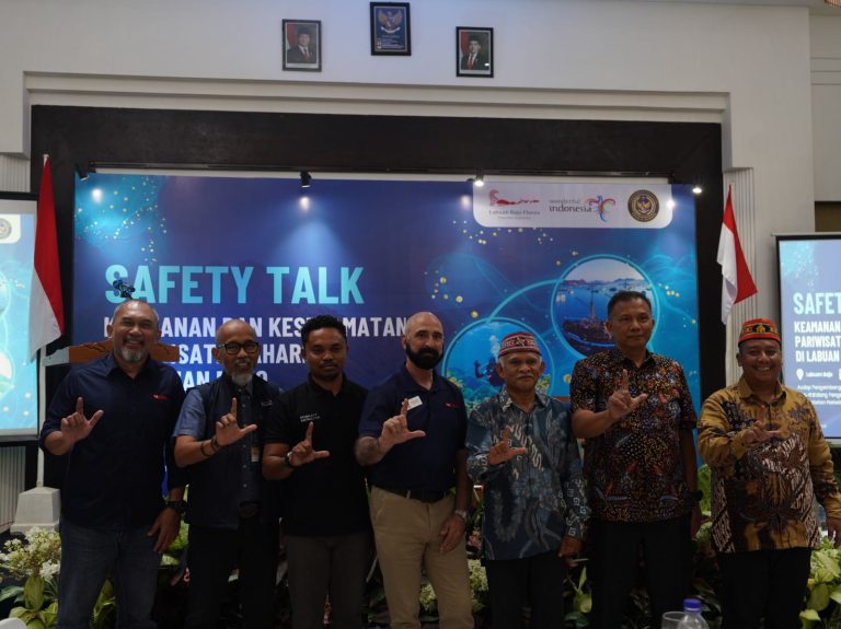 Kemenpar dan BPOLBF Perkuat Safety Tourism melalui Safety Talk Wisata Bahari di Labuan Bajo